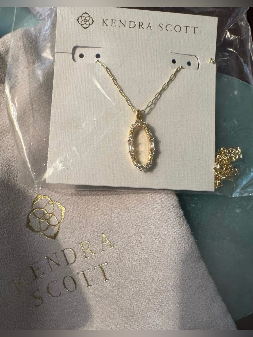 KENDRA SCOTT ESSIE PAVE NECKLACE NEW W TAGS & bag hard to find !!